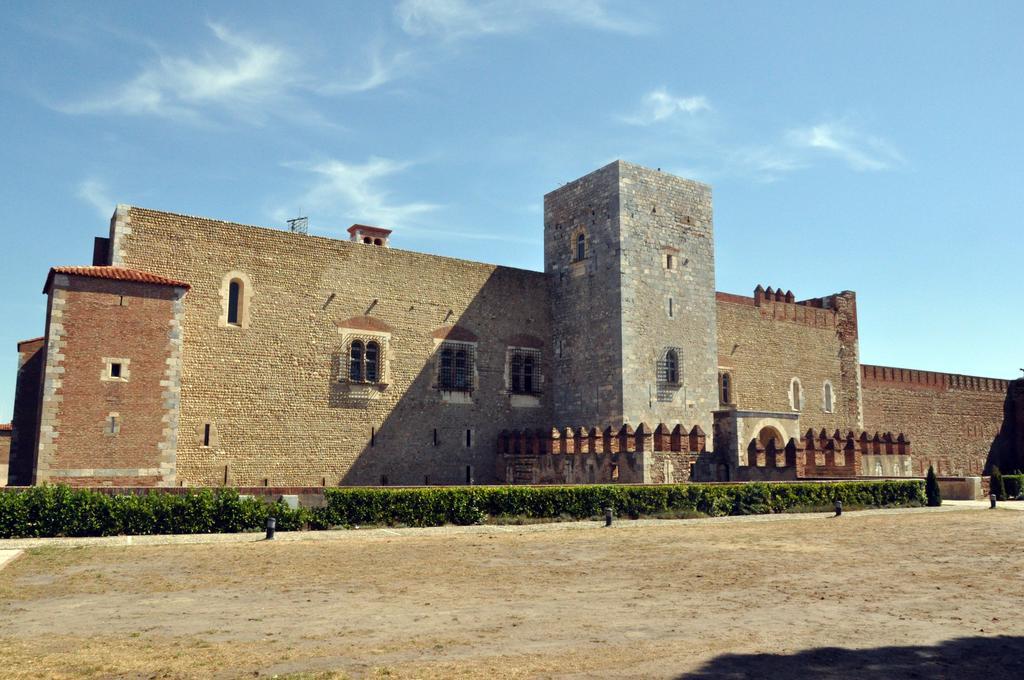 Le 27 Perpignan Exterior foto
